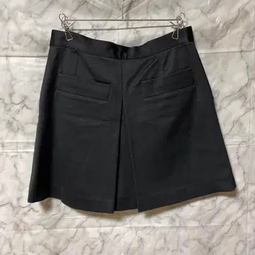 블랙 플레어 스커트 포켓 부착