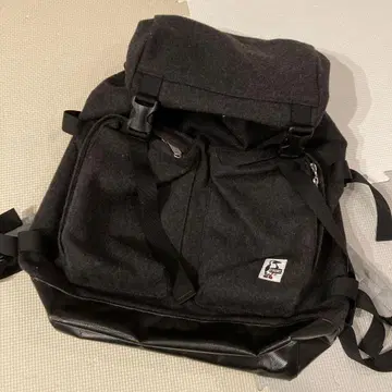 CHUMS 블랙 럭색/백팩