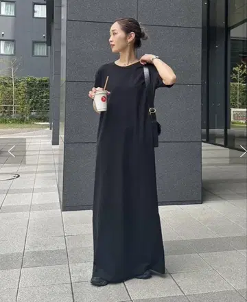 팔쿠로 한정판 크루넥 롱 반팔 원피스