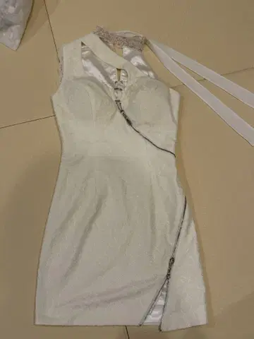 로브 드 플뢰르 글로시