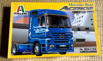 이타레리 벤츠 Actros 1854 1/24