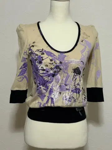 SISSI SHIRT 프랑스제 그래픽 프린트 반소매 티셔츠