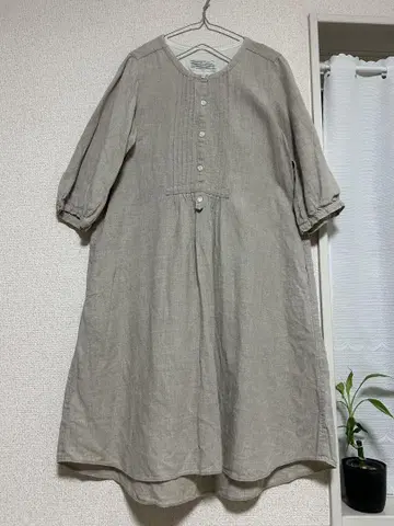 치어 린넨 베이지 긴팔 원피스