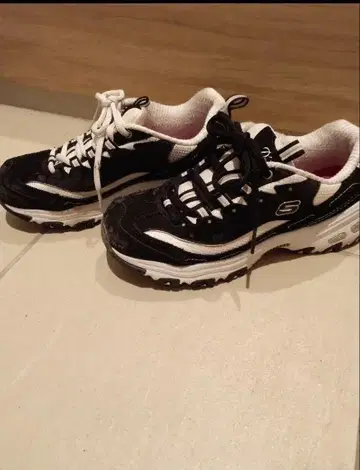 Skechers D'lites 스니커즈 23cm 디라이트 블랙 화이트