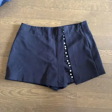 새상품 ZARA 자라 숏팬츠 블랙