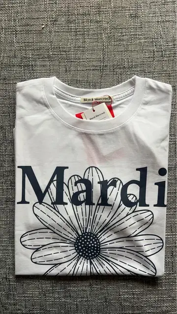 새상품 마르디메크르디 Mardi Mercredi 꽃무늬 프린트 티셔츠