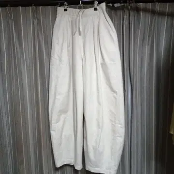 안티카 키우는 린넨 서커스 팬츠