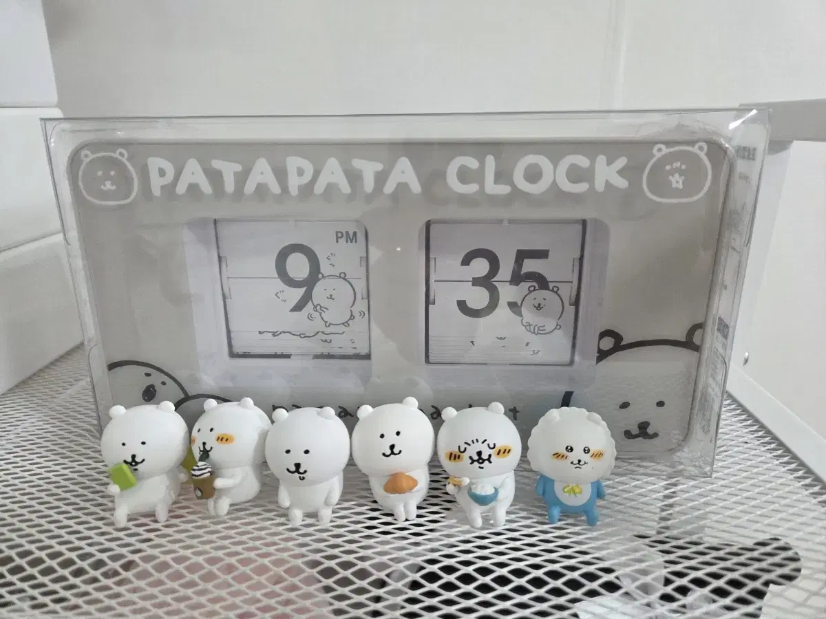 Nongdamgom Patapata Clock + 6 Figures