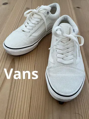 반스 Vans 화이트 로우 컷 스니커즈