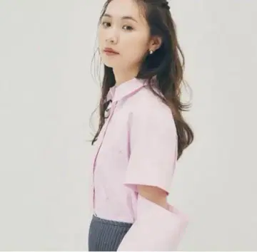 RANDEBOO 란데부 참 컷 셔츠