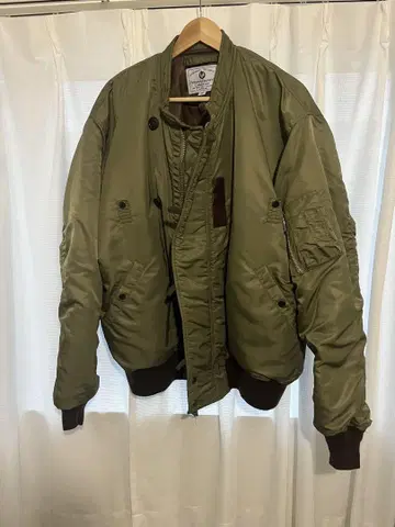 MA-1 플라이트 자켓 올리브