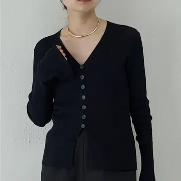 [택 포함 새상품] GALLARDA GALANTE 벨 슬리브 리브 가디건