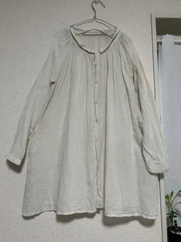 VERITECOEUR 아이보리 튜닉 긴팔