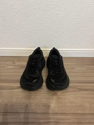 HOKA 네오네오 본디8 24cm