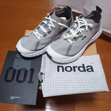 NORDA 001 x REIGNING CHAMP 베자 그레이