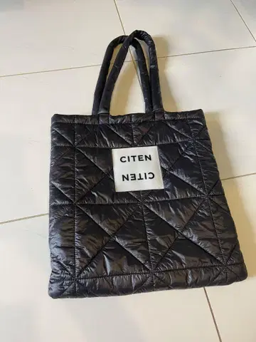 CITEN 퀼팅 토트백 블랙