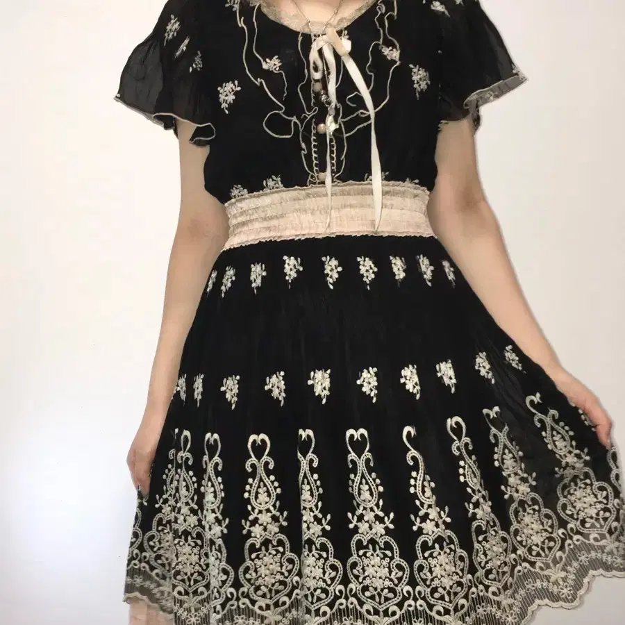 axes femme black dress Kawaii