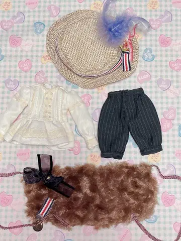 이스루 그렌 디폴트 아웃핏