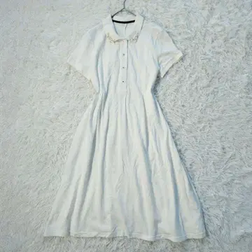 프라이어리티 폴로 원피스 펄 비쥬 플레어 A 라인 반팔 화이트