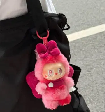 Labubu Big into Energy 봉제 인형 LOVE 러브부