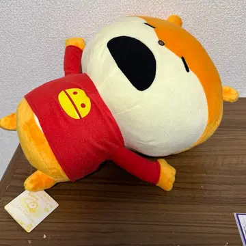 니시무라 유우지 메차데카 봉제 인형 토끼의 집 위에서 낮잠을 자는 쥐