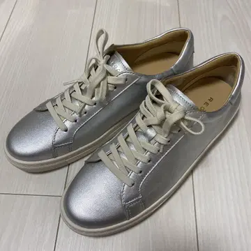 REGAL 실버 스니커즈
