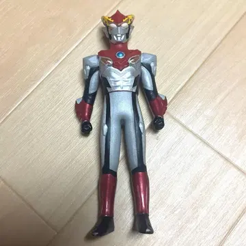 울트라맨 롯소 피규어 약 14cm