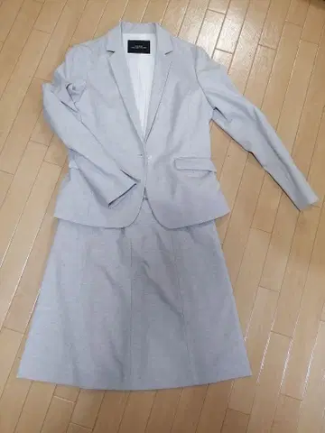스커트 정장 라이트 그레이 그린 라벨 릴랙싱 애로우즈