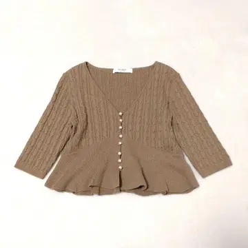 Herlipto 하립투 크롭 펄 니트 가디건 브라운
