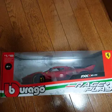 burago Ferrari FXX K 1/18 빨간색