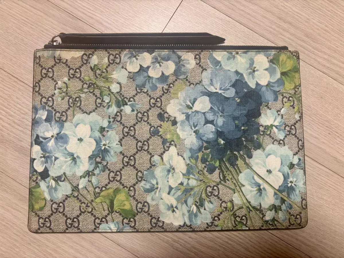 Gucci GG Blooms Clutch