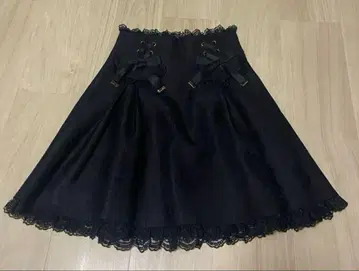 로지타 플랩이 달린 레이스 본딩 플레어 스커트