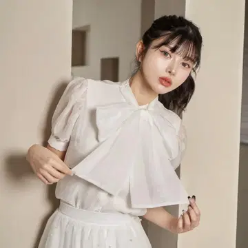 Darich 하프 슬리브 튤 블라우스