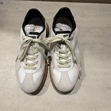 오니츠카타이거 DELECITY 25cm WHITE/HABANERO