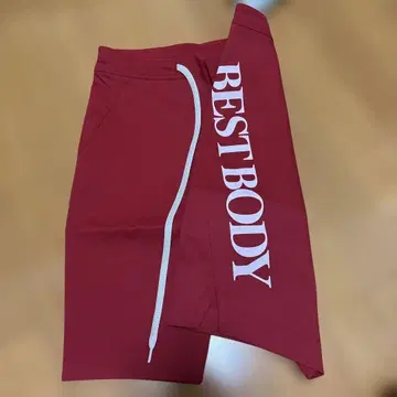 BEST BODY 빨간색 숏팬츠 하프 팬츠