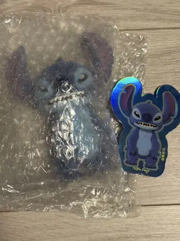 52TOYS 피규어 스티치
