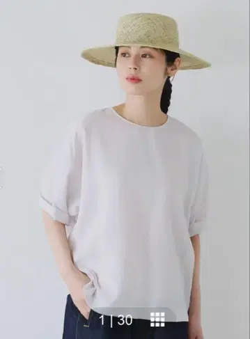 북유럽 생활용품점, 예쁜 색상의 티셔츠 블라우스 (페일 그레이)