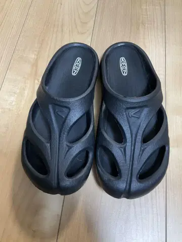 샌들 KEEN 킨 SHANTI 샨티 26cm 상당 블랙 검정