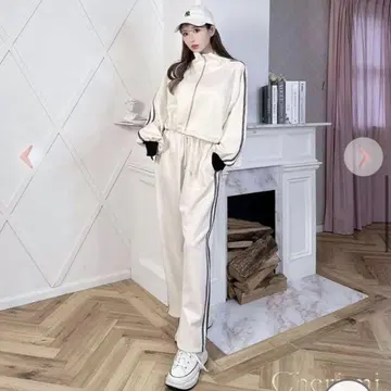 Cherimi 셰리미 이토 모모 더블 라인 셋업 화이트 저리
