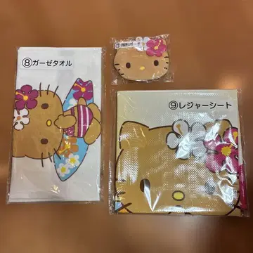 헬로키티 얼굴 모양 파우치와 거즈 타월 세트와 돗자리 세트