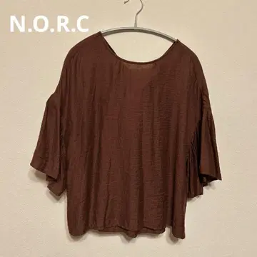 N.O.R.C 린넨 혼방 숄더 플리츠 턱 블라우스