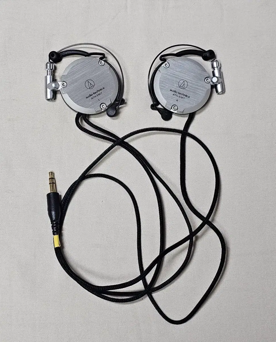 Audio-Technica ATH-EM7 Earphones