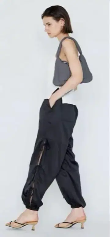 사이드 리본 새틴 조거 팬츠