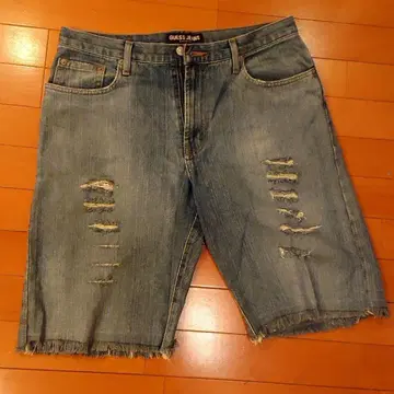 GUESS JEANS 데미지 숏 팬츠 W32