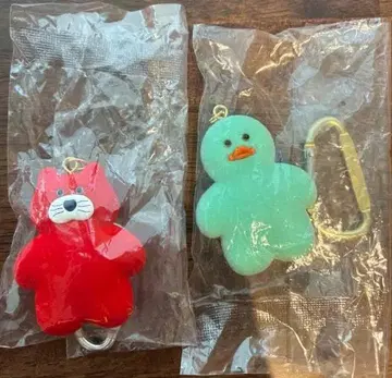 빨간 개와 녹색 오리 스트랩 세트