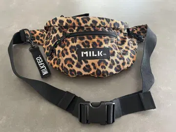 MILK FED. 밀크 페도 레오파드 무늬 바디백