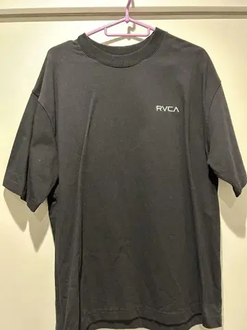 RVCA 레오파드 프린트 티셔츠