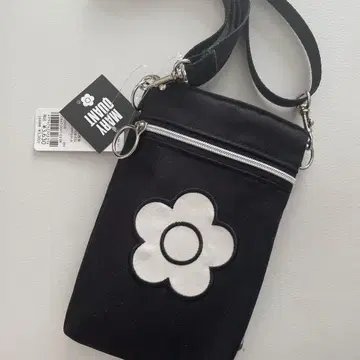 새상품 MARY QUANT 마리콴트 숄더 파우치