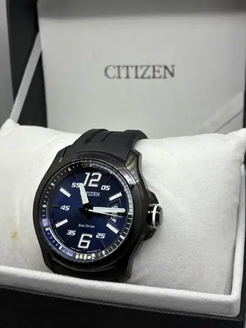 CITIZEN 에코 드라이브 솔라 블랙 러버 해외 모델 박스 포함