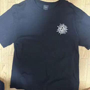 HUF 티셔츠 XL 사이즈